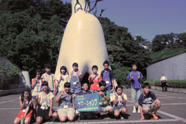 写真 岡本太郎美術館 母の塔前