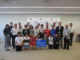 写真 第3庁舎講堂にて