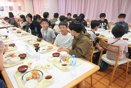 写真 交流夕食会