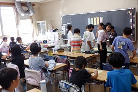 �ʐ^�@�V���l�w