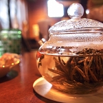 手のツボの写真