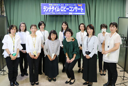 オカリナアンサンブルKuMuと熊谷美果講師の写真