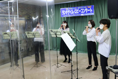 中級クラスの演奏写真